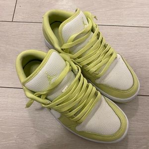 Air Jordan 1 Women ‘Lime Light’